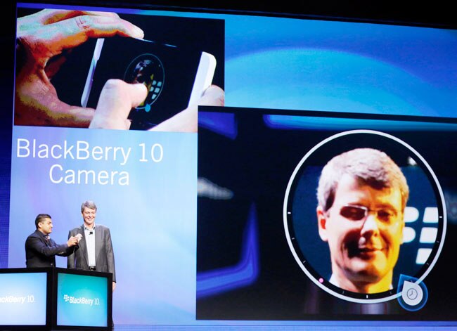 ब्लैकबेरी-10 ने लॉन्च किए दो नए फोन्स | पढ़ें