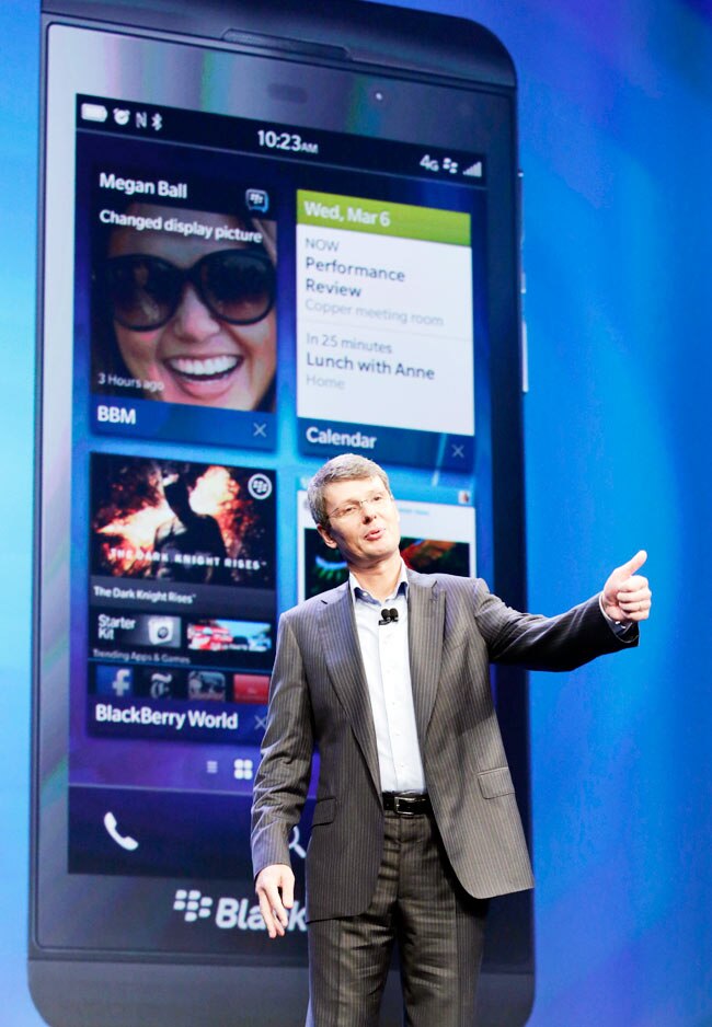 ब्लैकबेरी-10 ने लॉन्च किए दो नए फोन्स | पढ़ें