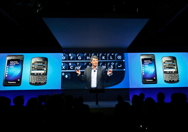 ब्लैकबेरी-10 ने लॉन्च किए दो नए फोन्स | पढ़ें