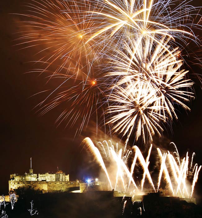 पूरी दुनिया ने किया नए साल का स्‍वागत | हॉट लियोन