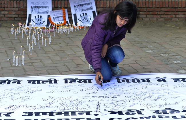 दिल्‍ली गैंगरेप मामले में इंसाफ के लिए प्रदर्शन