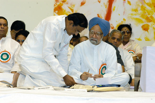 पी. चिदंबरम: जिनके इशारों पर चलती है अर्थव्‍यवस्‍था...