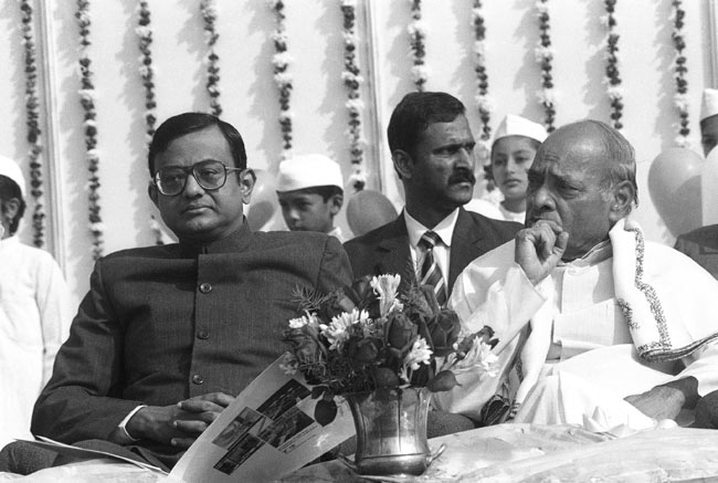 पी. चिदंबरम: जिनके इशारों पर चलती है अर्थव्‍यवस्‍था...