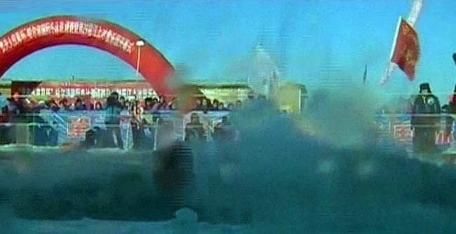 स्नो फेस्टिवल: ठंड में देखी है कहीं ऐसी मस्ती!