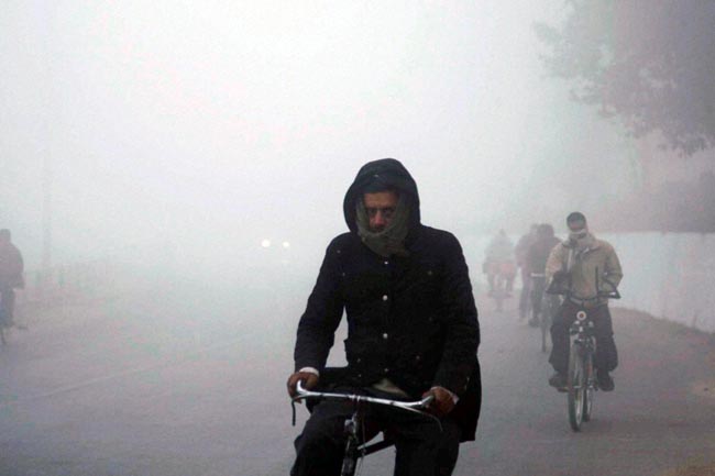 हाड़ कंपाने वाली ठंड से ठिठुरा उत्तर भारत