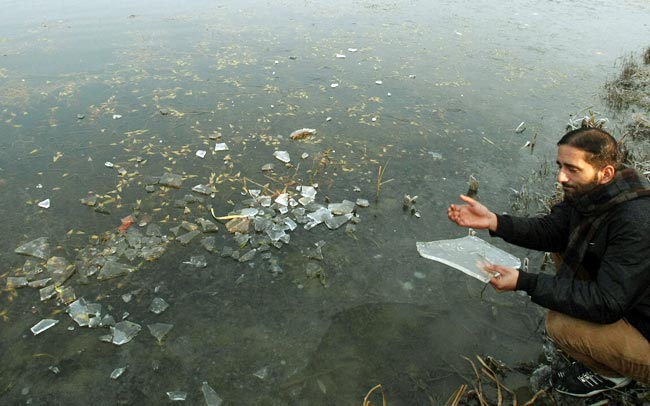 हाड़ कंपाने वाली ठंड से ठिठुरा उत्तर भारत