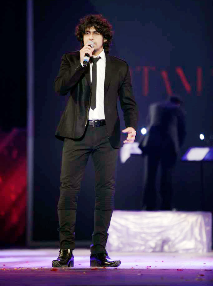 ‘ग्लोबल साउंड्स ऑफ पीस’ में छा गए अमिताभ | अमिताभ पर विशेष