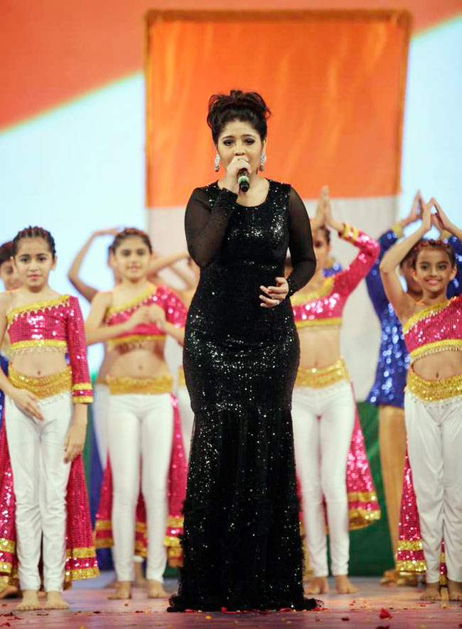 ‘ग्लोबल साउंड्स ऑफ पीस’ में छा गए अमिताभ | अमिताभ पर विशेष