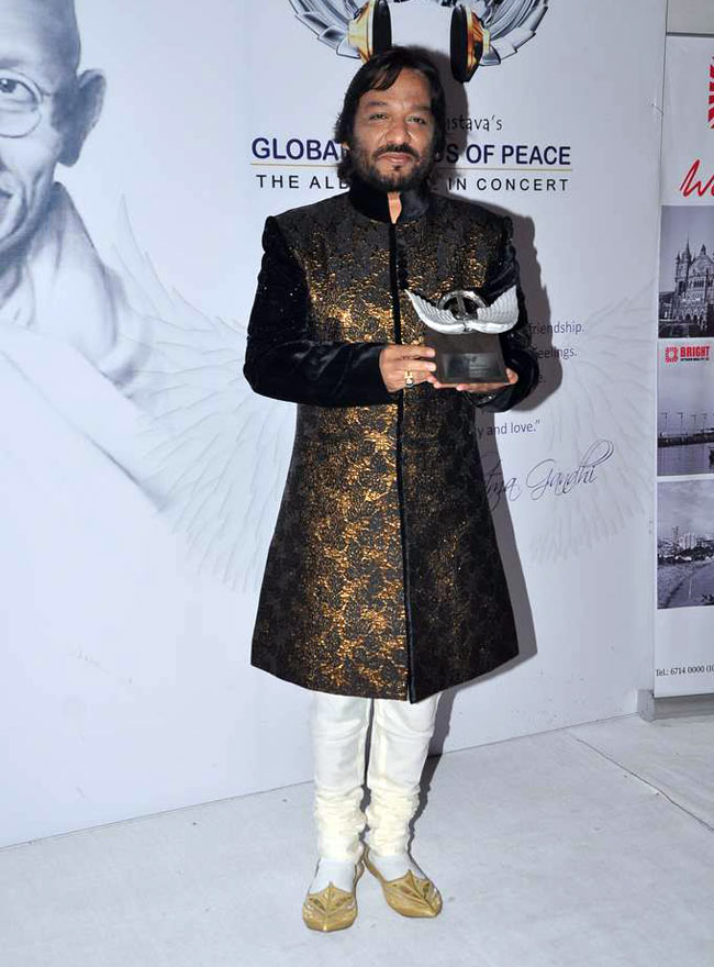 ‘ग्लोबल साउंड्स ऑफ पीस’ में छा गए अमिताभ | अमिताभ पर विशेष