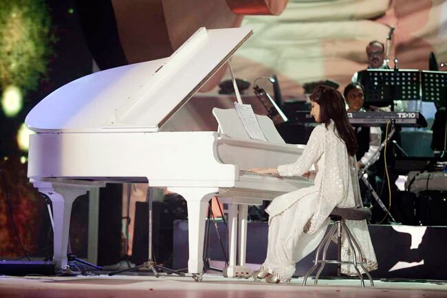 ‘ग्लोबल साउंड्स ऑफ पीस’ में छा गए अमिताभ | अमिताभ पर विशेष