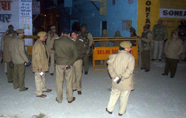 अपने अंतिम सफर में देश की 'बहादुर बेटी' | शोक में देश