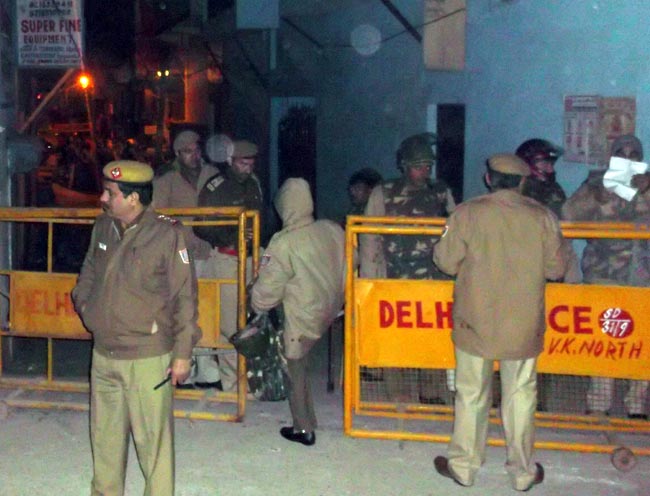 अपने अंतिम सफर में देश की 'बहादुर बेटी' | शोक में देश