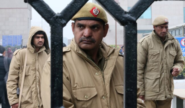 तस्‍वीरों में 4 जनवरी 2013 की अहम खबरें