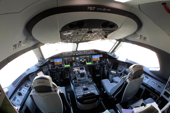 विलासिता, खूबियों और सुविधाओं से लैस है ड्रीमलाइनर