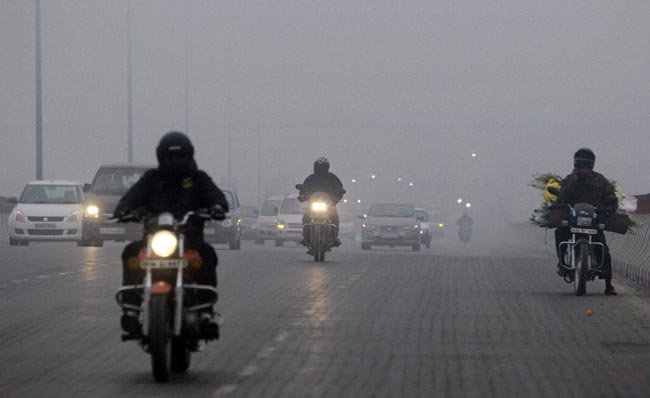 दिल्ली में ठंड ने तोड़ा 43 सालों का रिकार्ड