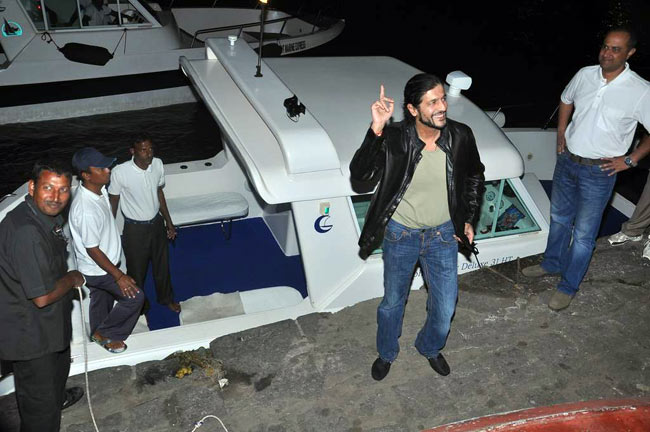 रितिक ने यॉट पर मनाया बर्थडे |   रितिक की शान