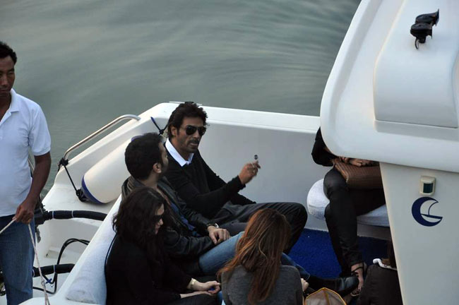 रितिक ने यॉट पर मनाया बर्थडे |   रितिक की शान