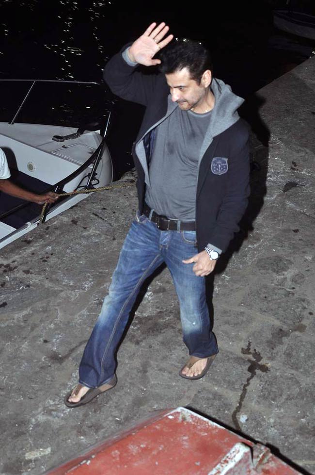 रितिक ने यॉट पर मनाया बर्थडे |   रितिक की शान