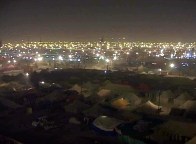 संगम पर महाकुंभ की भव्‍य तैयारियों का नजारा