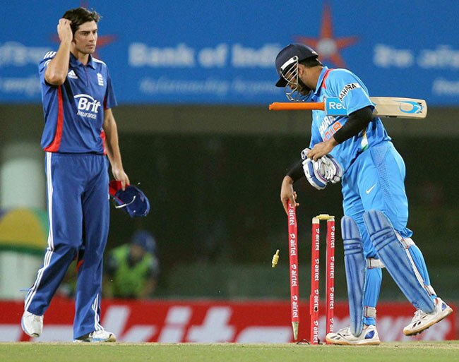 टीम इंडिया ने इंग्‍लैंड को 7 विकेट से रौंदा