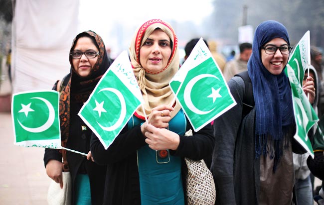 कोटला में गेंदबाजों का कमाल, जीता भारत | पढ़ें