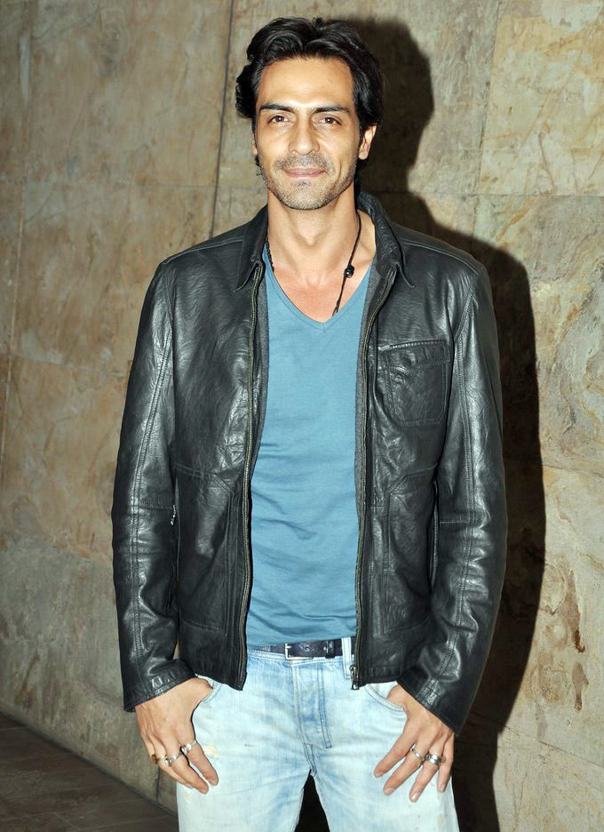 'इनकार' की स्पेशल स्क्रीनिंग में पहुंचे सितारे | फर्स्ट लुक