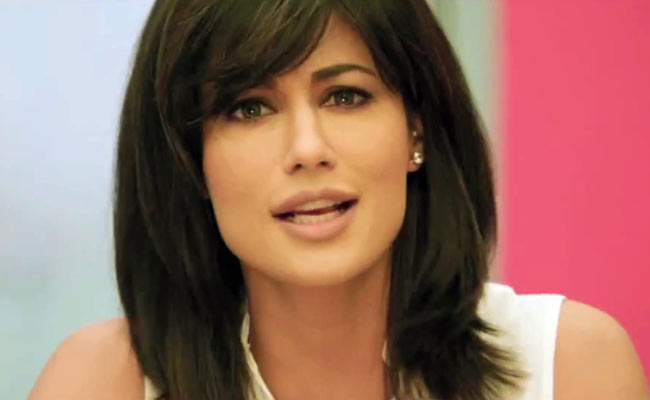 'इनकार' का फर्स्ट लुक | चित्रांगदा सिंह की खूबसूरती