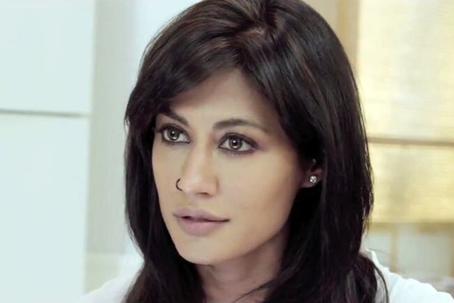 'इनकार' का फर्स्ट लुक | चित्रांगदा सिंह की खूबसूरती