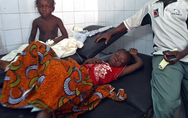 आईवरी कोस्ट में भगदड़, 61 की मौत