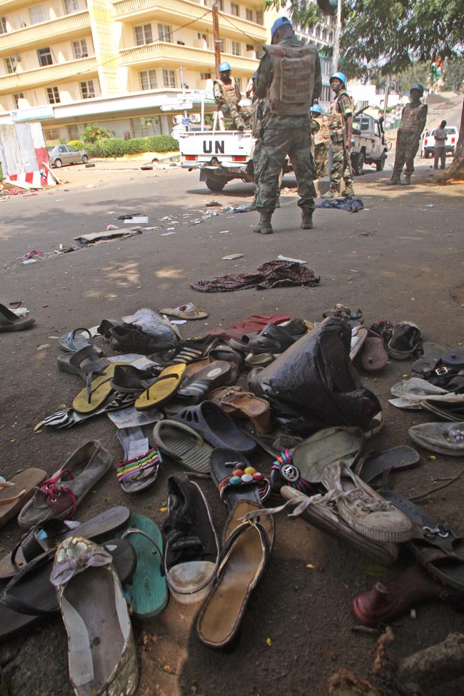 आईवरी कोस्ट में भगदड़, 61 की मौत