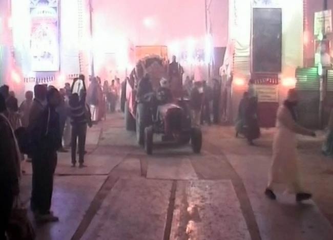 शाही स्नान के साथ आस्था का महाकुंभ शुरू