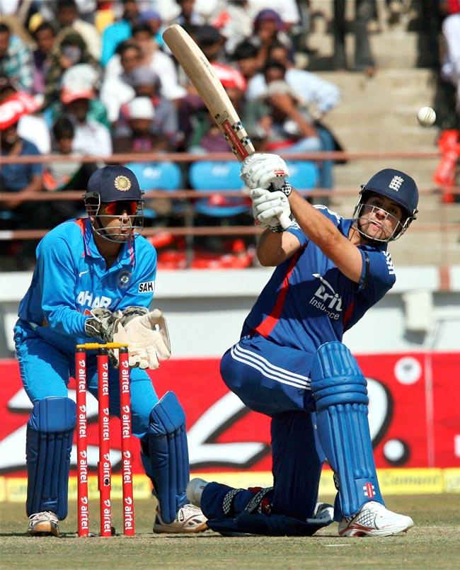 राजकोट वनडेः रोमांचक मुकाबले में हारी टीम इंडिया