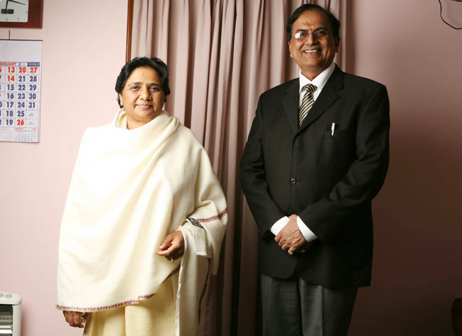 मायावती की अनदेखी तस्वीरें | पार्क प्रेम