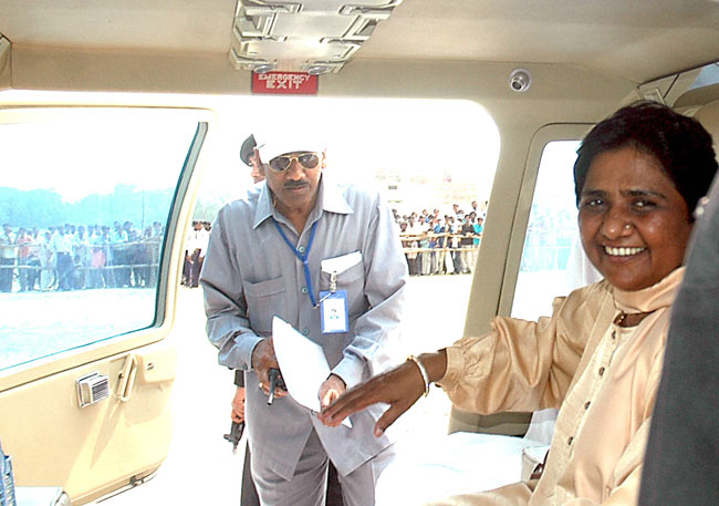 मायावती की अनदेखी तस्वीरें | पार्क प्रेम