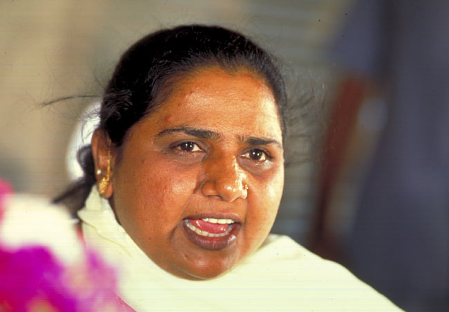 मायावती की अनदेखी तस्वीरें | पार्क प्रेम