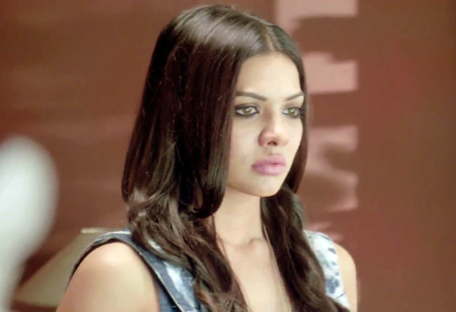 'मर्डर-3' का फर्स्ट लुक | बढ़ी 'मर्डर 3' की धमक