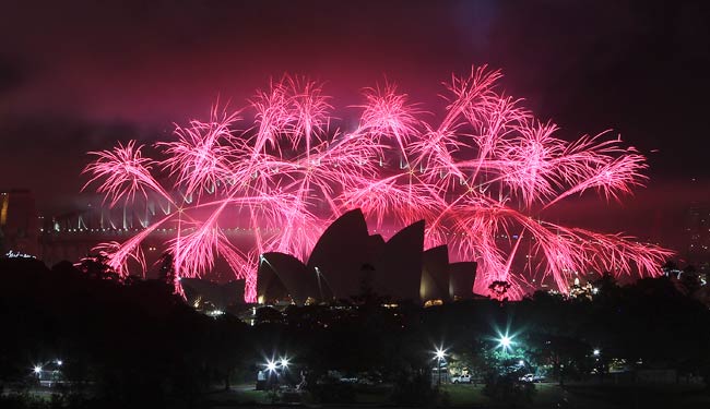 पूरी दुनिया ने किया नए साल का स्‍वागत | हॉट लियोन