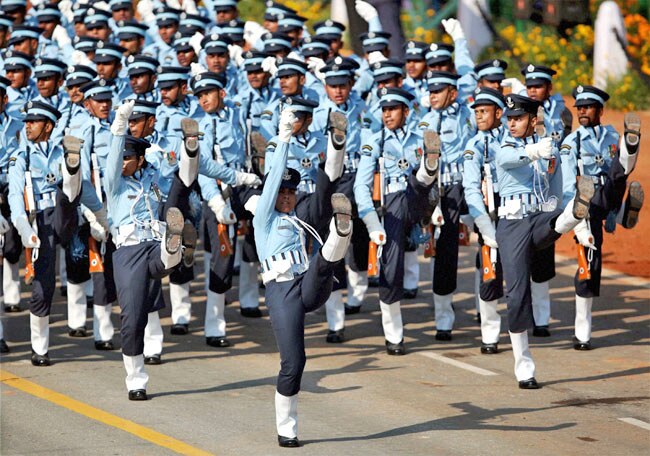 गणतंत्र दिवस: दिखी भारत की सैन्य ताकत, सांस्कृतिक विविधता