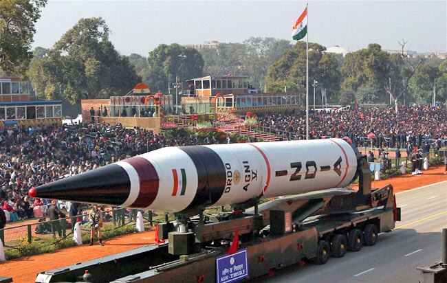 गणतंत्र दिवस: दिखी भारत की सैन्य ताकत, सांस्कृतिक विविधता