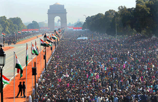 गणतंत्र दिवस: दिखी भारत की सैन्य ताकत, सांस्कृतिक विविधता