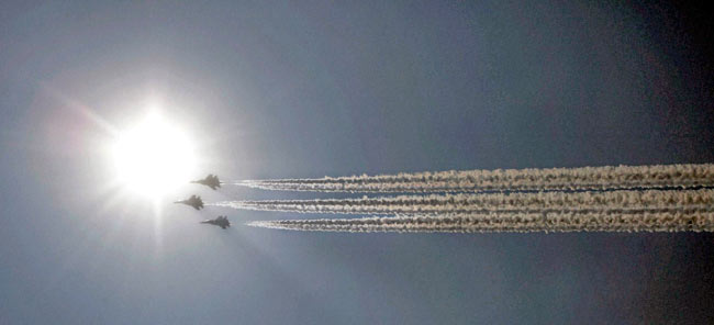 गणतंत्र दिवस: दिखी भारत की सैन्य ताकत, सांस्कृतिक विविधता