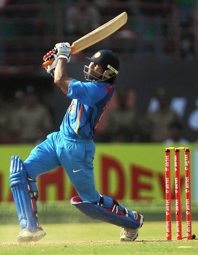 भुवनेश्‍वर और जडेजा की बदौलत टीम इंडिया की शानदार जीत