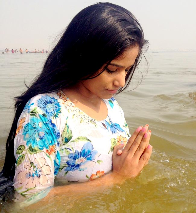 महाकुंभः संगम तीर पहुंचे सितारे | महाकुंभ पर विशेष