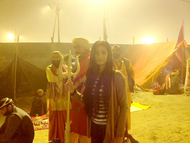 महाकुंभः संगम तीर पहुंचे सितारे | महाकुंभ पर विशेष