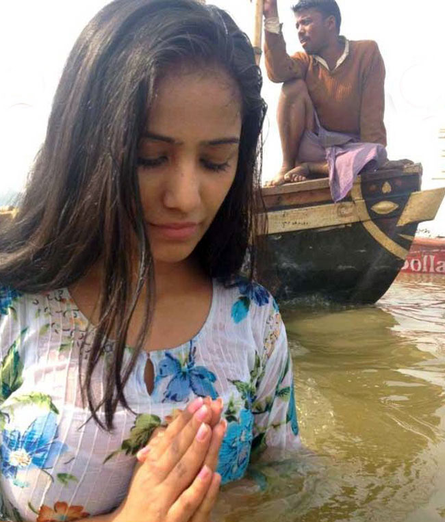 महाकुंभः संगम तीर पहुंचे सितारे | महाकुंभ पर विशेष