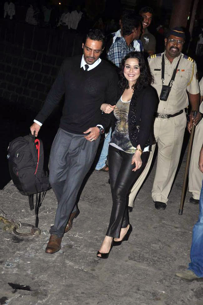 Happy birthday प्रीति जिंटा, देखें अनदेखी तस्वीरें...