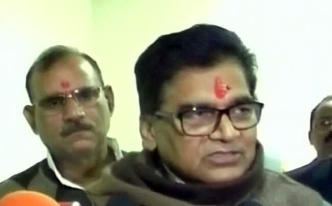 15 जनवरी 2013: तस्‍वीरों में दिनभर की अहम खबरें