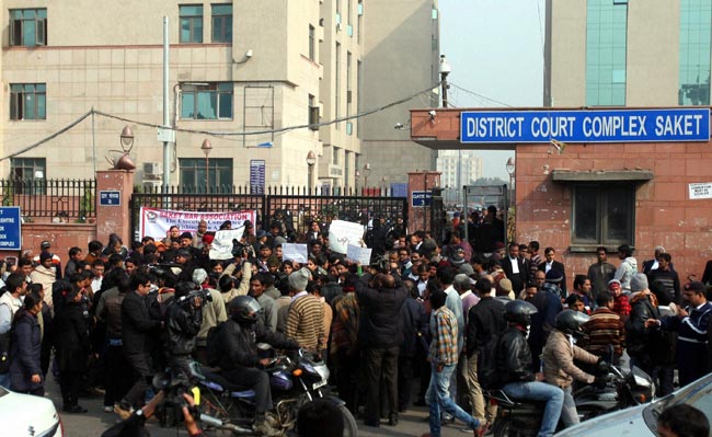 दिल्‍ली गैंगरेप मामले में इंसाफ के लिए प्रदर्शन