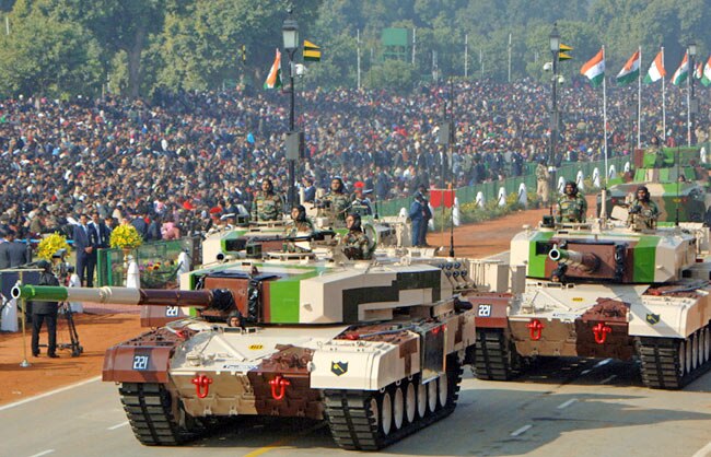 गणतंत्र दिवस: दिखी भारत की सैन्य ताकत, सांस्कृतिक विविधता