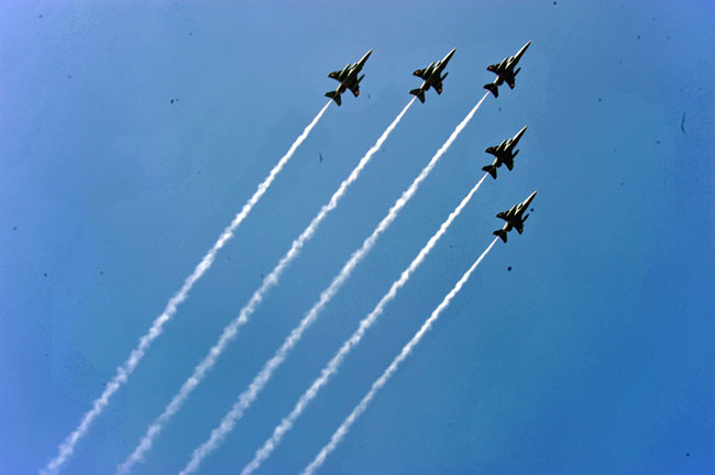 गणतंत्र दिवस: दिखी भारत की सैन्य ताकत, सांस्कृतिक विविधता